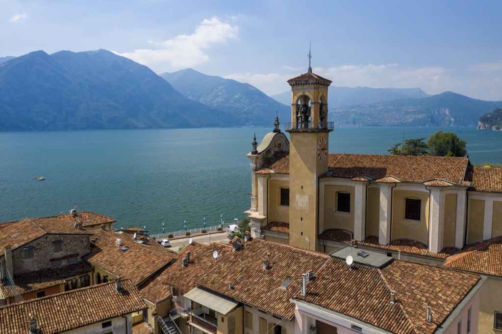 villa-serioli-casa-vacanze-marone-gallery-esterni-10