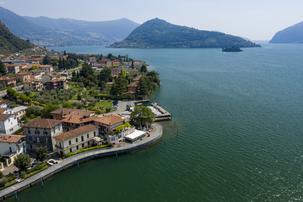 villa-serioli-casa-vacanze-marone-gallery-esterni-15