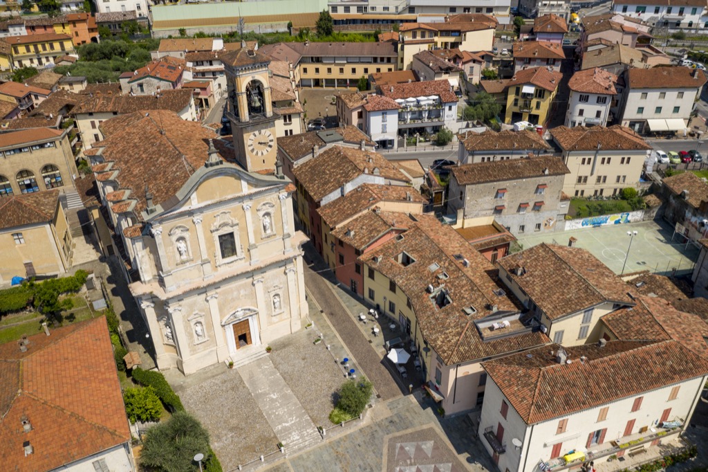 villa-serioli-casa-vacanze-marone-gallery-esterni-16