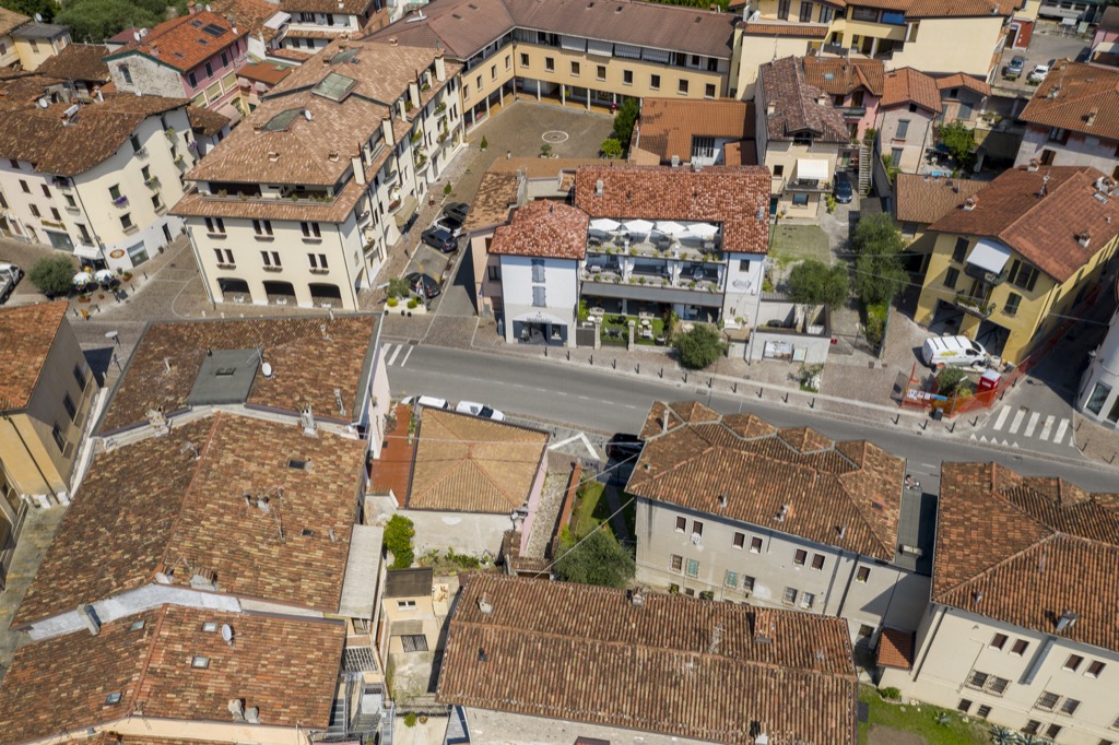 villa-serioli-casa-vacanze-marone-gallery-esterni-19