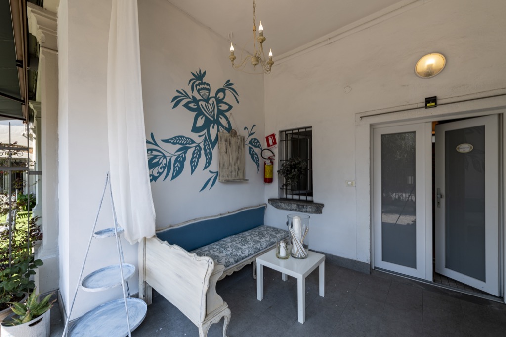 villa-serioli-casa-vacanze-marone-gallery-esterni-26